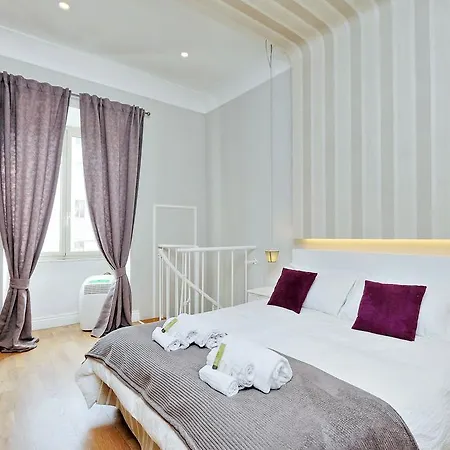 Elegant Vibia 300 Mt From Colosseum Apartment Rome